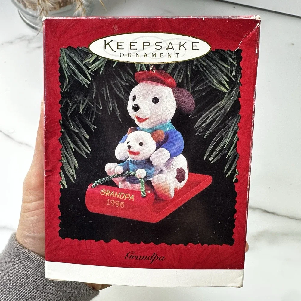 VTG HALLMARK KEEPSAKE CHRISTMAS ORNAMENT IN BOX 1996 GRANDPA‎ DOG & BABY PUPPY